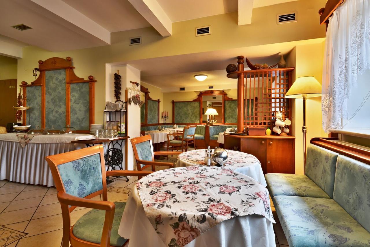 Hotel Villa Conti بايسك المظهر الخارجي الصورة