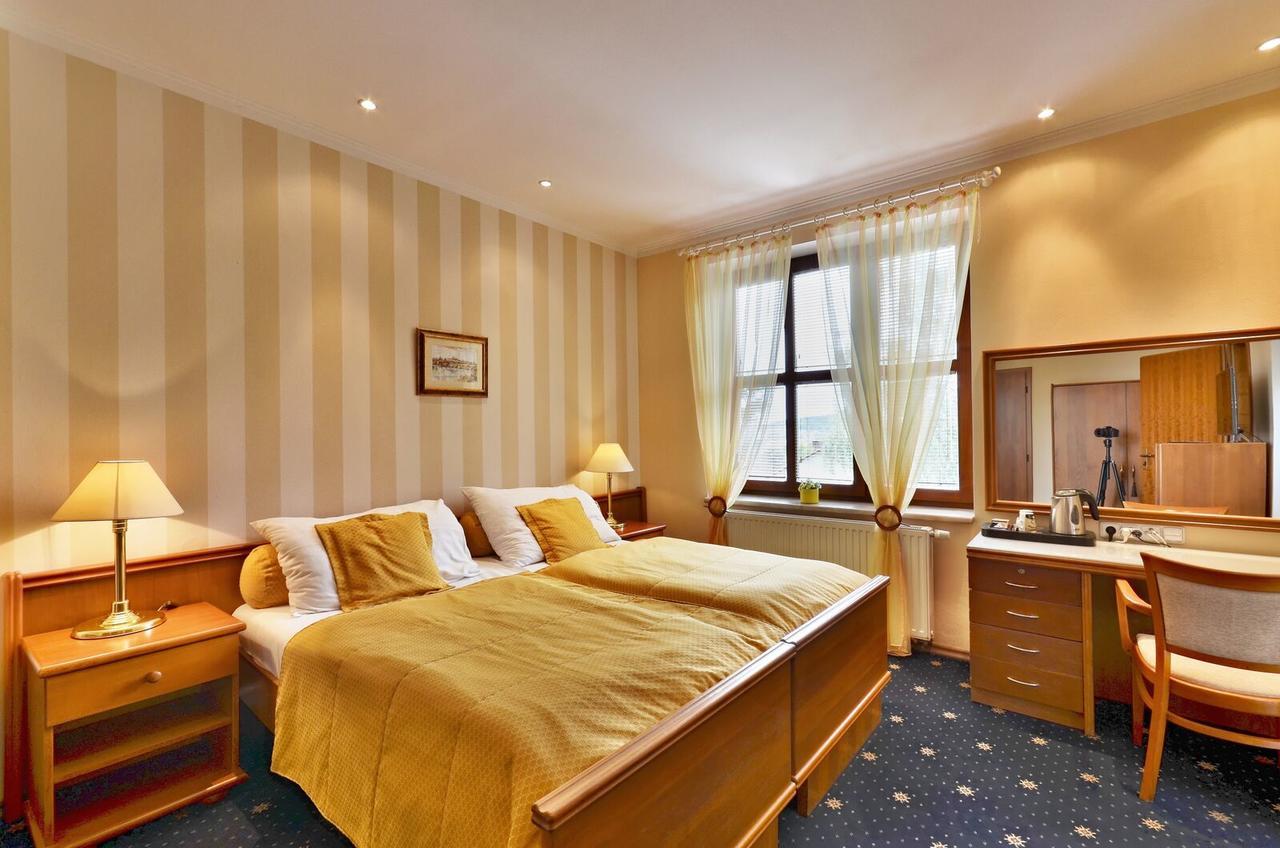 Hotel Villa Conti بايسك المظهر الخارجي الصورة