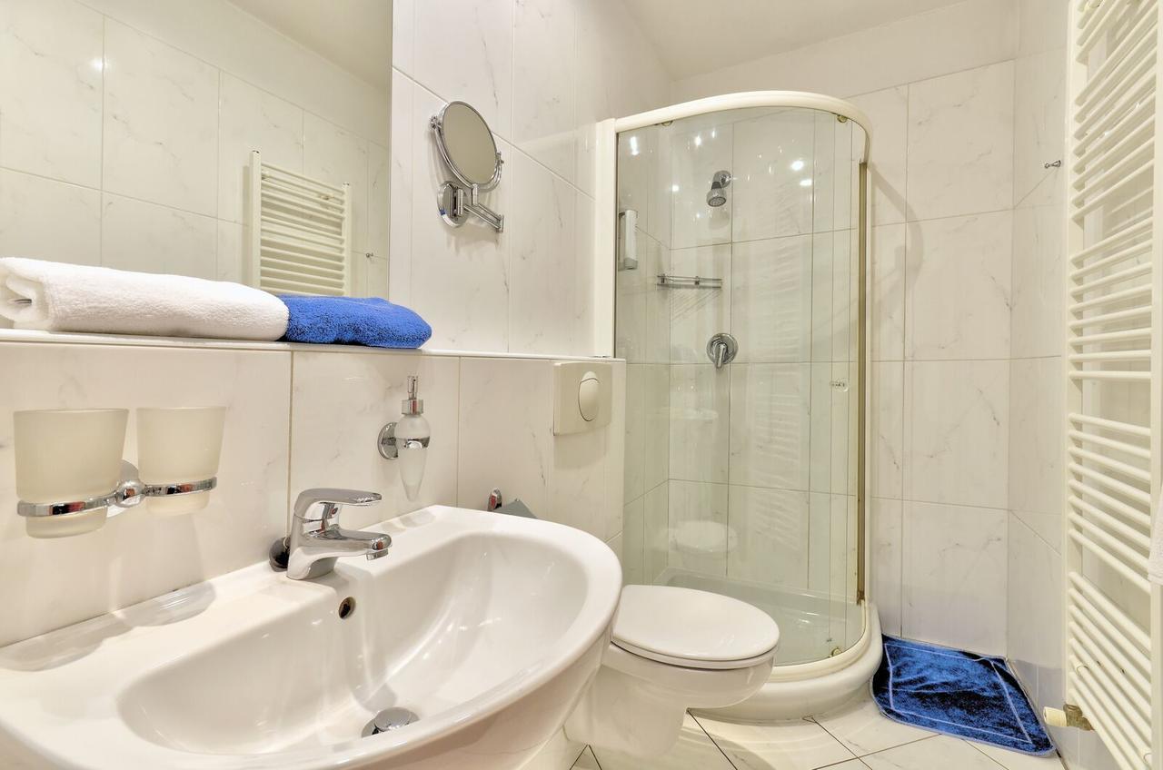 Hotel Villa Conti بايسك المظهر الخارجي الصورة